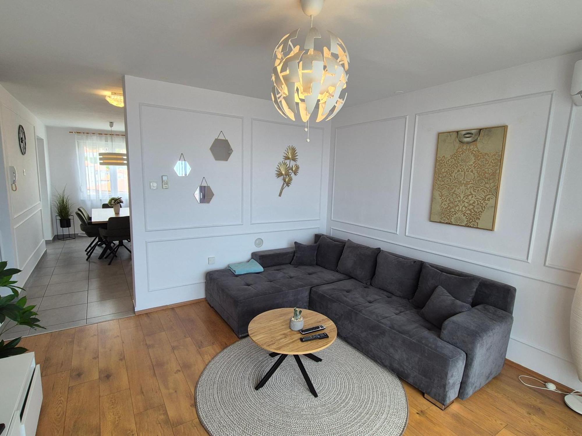 Victory Sea View Apartment Rijeka Bagian luar foto